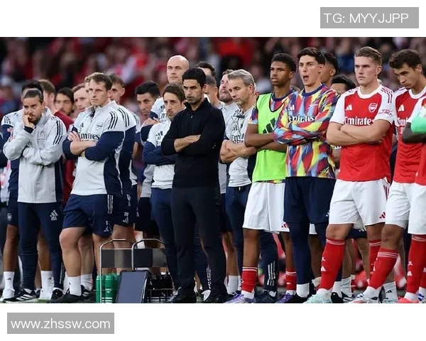 欧冠激战：里昂逆转那不勒斯帽子戏法引爆全场激情时刻回顾