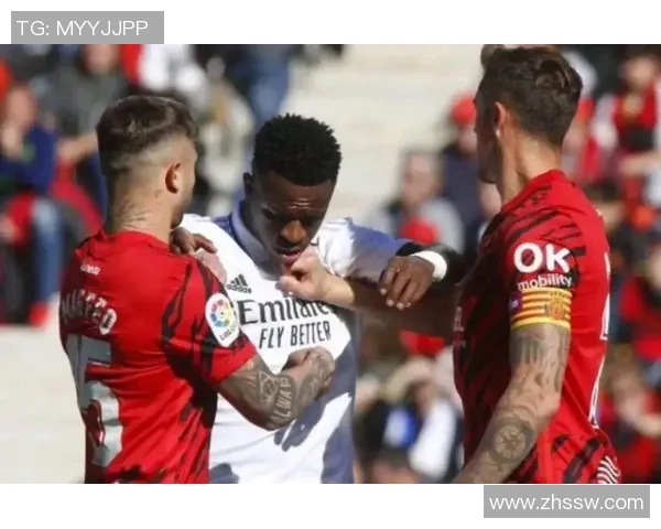 英超激战:AC米兰狂胜皇马四球乌龙球成比赛转折点解析